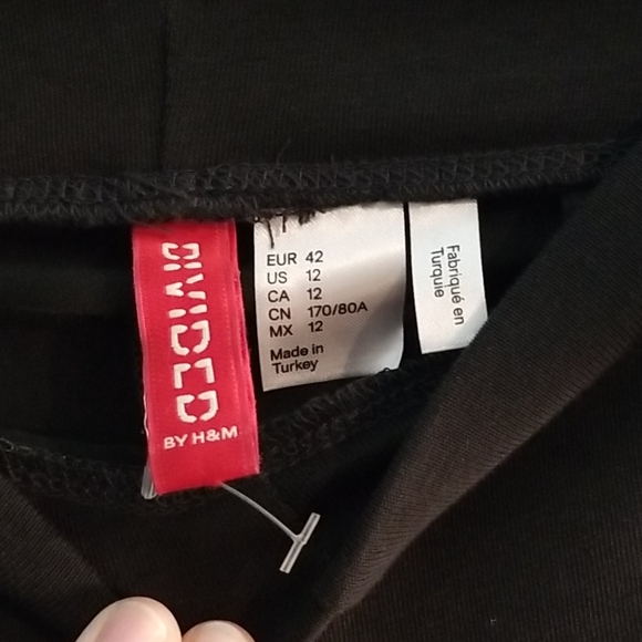 H&M Divided black & grey pattern leggings size 12 - Picture 4 of 5